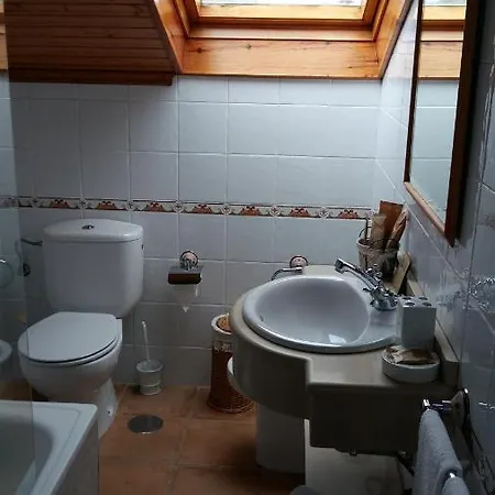 Casa Ameneiros Kır Evi