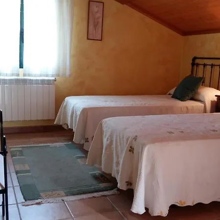 Casa Ameneiros Kır Evi